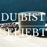 Kaffe Design für eine Karte, es geht um Jesus Christus mit dem bibelvers